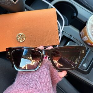 Tory burch sunglasses